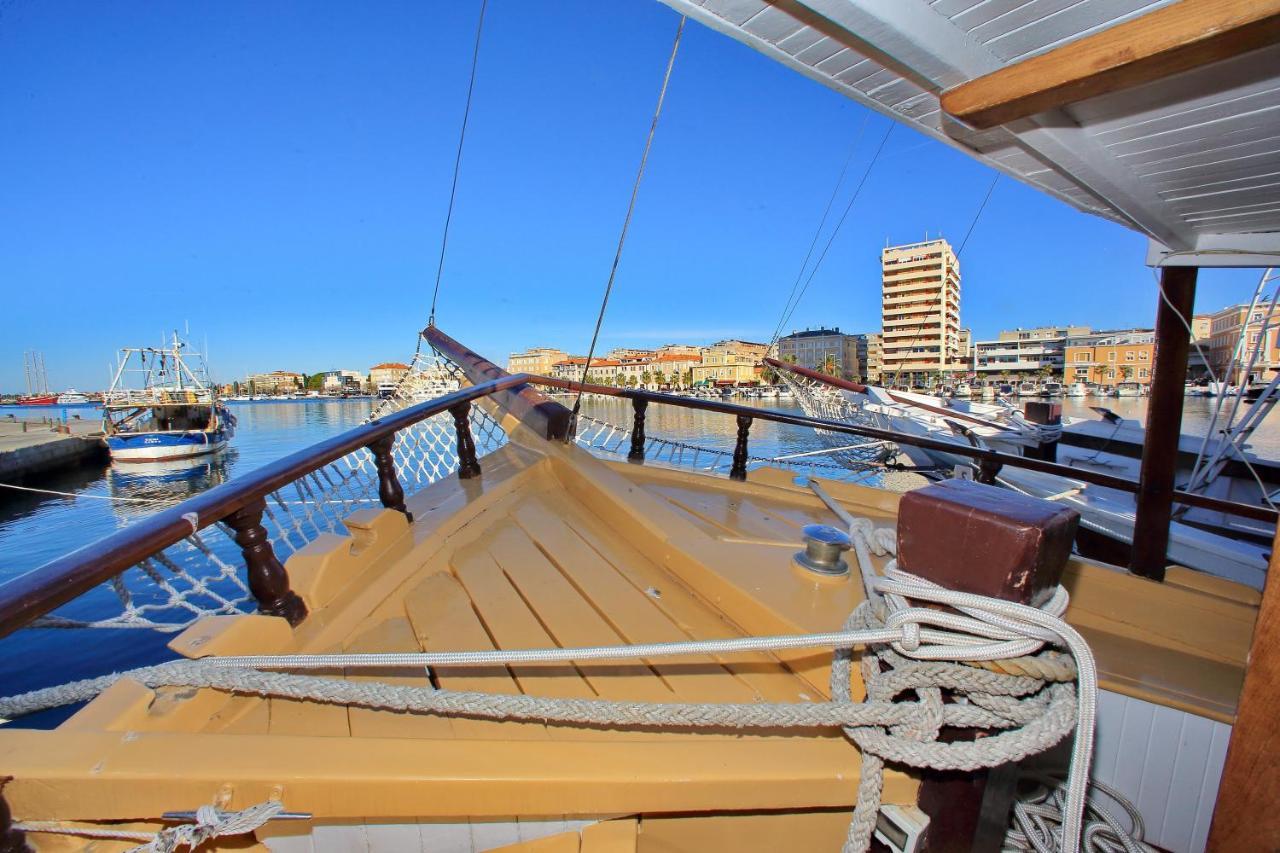 Rhythm Floating Hostel - Zadar Eksteriør bilde